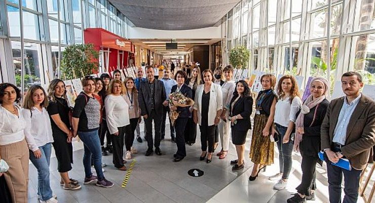 Toplumsal Cinsiyet Eşitliği Uluslararası Karikatür Sergisi Agora Alışveriş Merkezi’nde