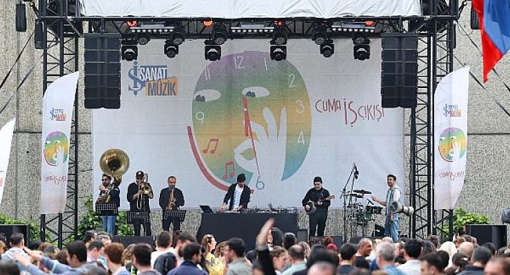 “Cuma İş Çıkışı” Konserleri Hey! Douglas ile Yeniden Başladı