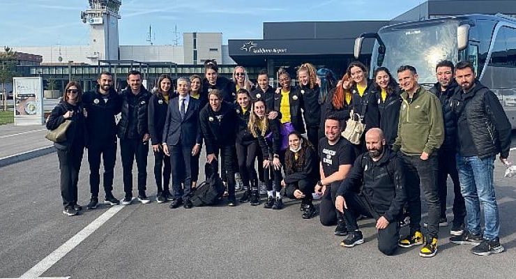 Dünya ve Türkiye Şampiyonu VakıfBank, Şampiyonlar Ligi finali için Slovenya’ya gitti