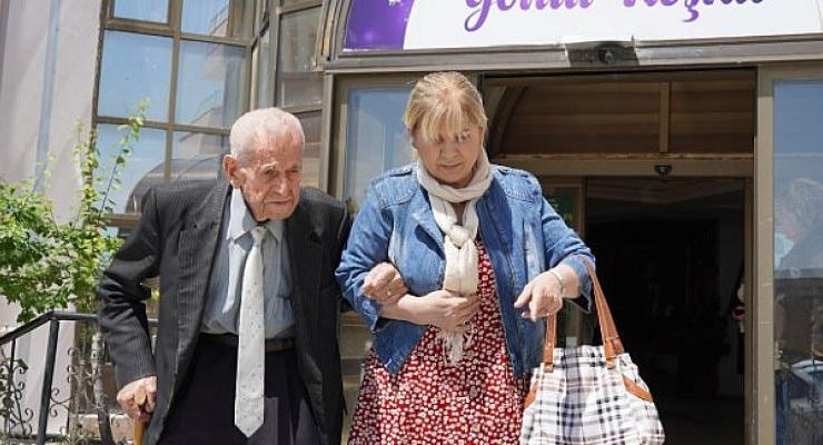 Gönül Küşkü’nün ‘Güzel Gönüllü’ Hüsnü Amcasından Örnek Bağış