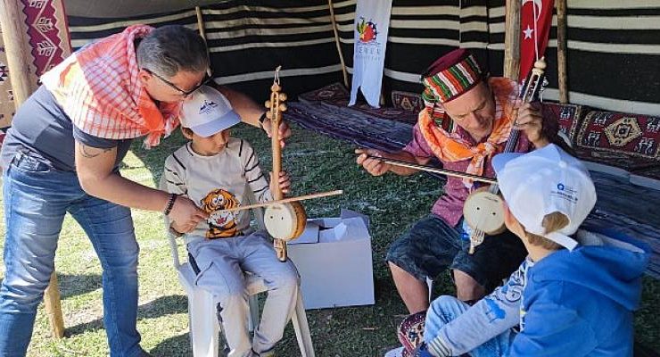Kemer Belediyesi Yörük Çadırında Kemane Sesleri