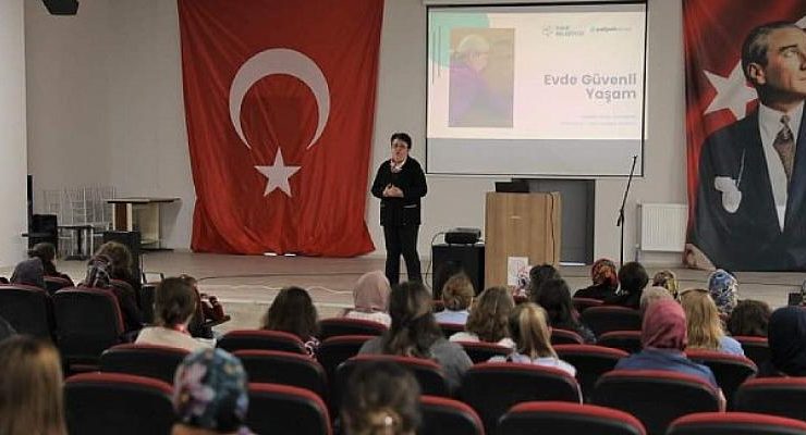 Kınık’ta Annelere “Evde Güvenli Yaşam” Semineri Verildi