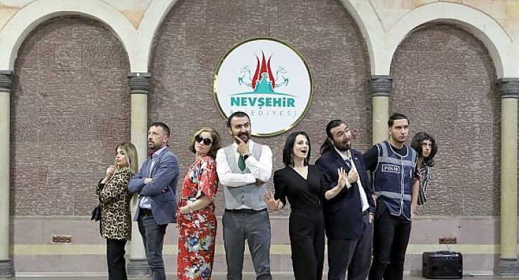 Nevşehir Belediyesi Şehir Tiyatrosu Perdelerini Açıyor