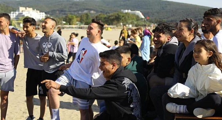 Pamucak’ta Gençler Survivor Parkuru İle Eğlendi