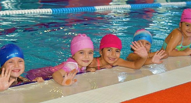 Aliağa Gençlik Merkezi’nde Yaz Dönemi Yüzme Kursları Başlıyor