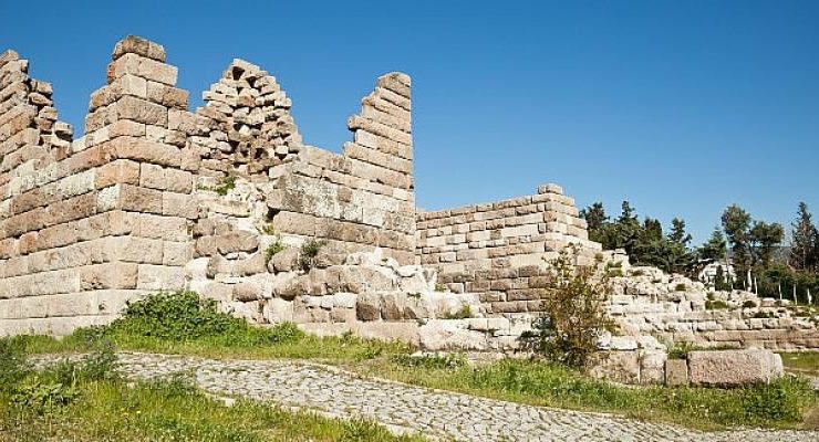 Antik Kenti Yapılaşmaya Açabilecek Karara Büyükşehir Dava Açıyor