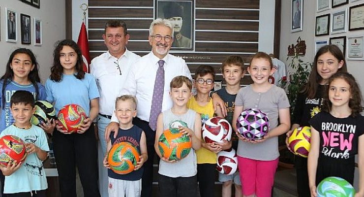Başkan Erdem Fethiye’de vatandaşı dinledi