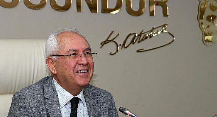 Başkan Selvitopu muhtarları dinliyor