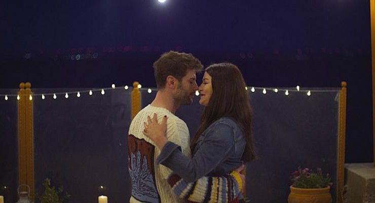 Berk Cankat ve Deniz Çakır’dan Romantik Sahneler