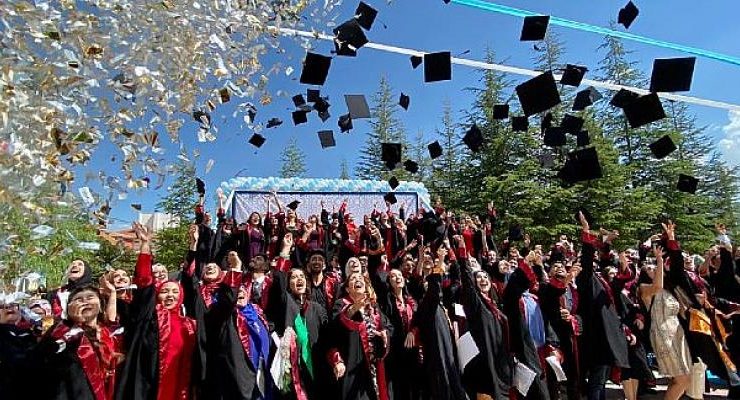 Bozkır MYO’da Mezuniyet Heyecanı Yaşandı