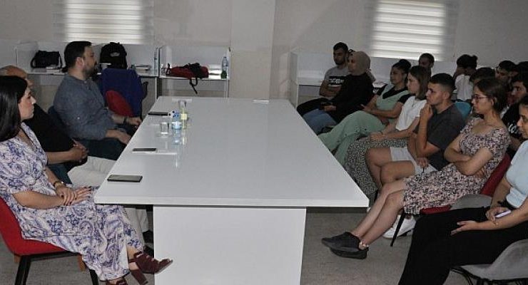 Çukurova Belediyesi’nden Öğrencilere Psikoterapi Hizmeti