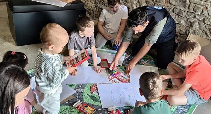 Dünya Doktorlarından Ukraynalı Çocuklara Psikososyal Destek