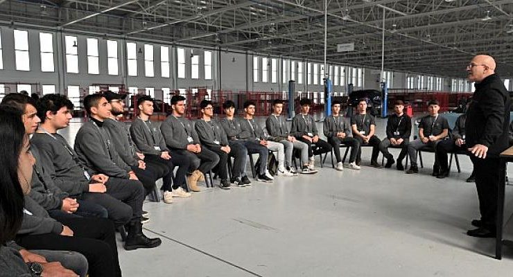 Günsel Akademi ilk mezunlarını verdi!