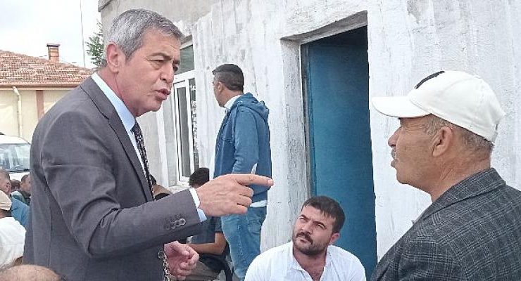 İyi Partili İsimden Kurban Bayramı Öncesi Saman Pazarına Ziyaret