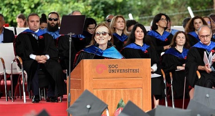 Koç Üniversitesi’nde  28’inci Mezuniyet Heyecanı