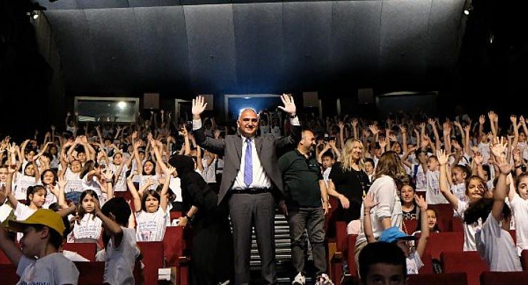 Kültür Ve Turizm Bakanlığı’nın Büyük Projesi: “Sinemaya Gitmeyen Çocuk Kalmasın’ın Açılışı Bugün 400 Çocuk İle Yapıldı.