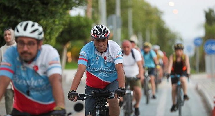 Pedal Arkadaşım izleyiciyle buluştu  Tandem bisikleti ile farkındalık sürüşü