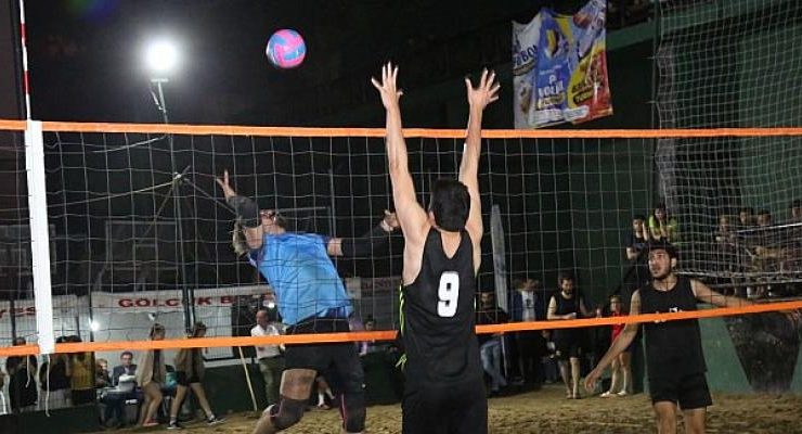 Rekor Katılımlı Plaj Voleybolu Turnuvası Sona Erdi