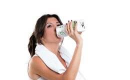 Spordan sonra en az 500 ml süt tüketerek enerjinizi geri kazanın