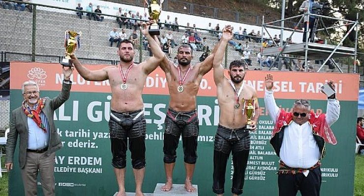 Tarihi Çalı Yağlı Güreşleri’nin 60. Başpehlivanı Mustafa Taş