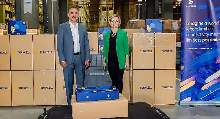 Turkcell ve Ericsson’dan 5G destekli Otonom Mobil Robot çözümü
