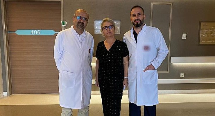 15 senelik böbrek taşlarından kapalı yöntemle kurtuldu