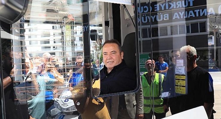 Antalya Büyükşehir’in araç filosuna elektrikli otobüs