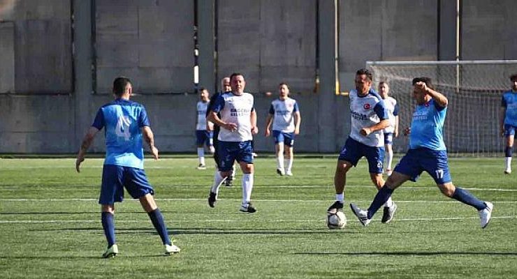 Şöhretler karması Bağcılar’da maç yaptı