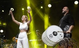 Yaz konserleri Derya Uluğ ile devam etti