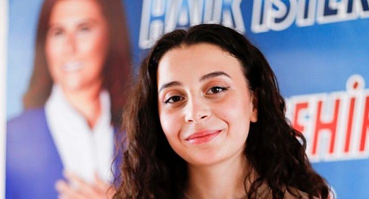 Aydın Büyükşehir Belediyesi’nin Ücretsiz Kurslarına Giderek Üniversiteyi Kazandılar