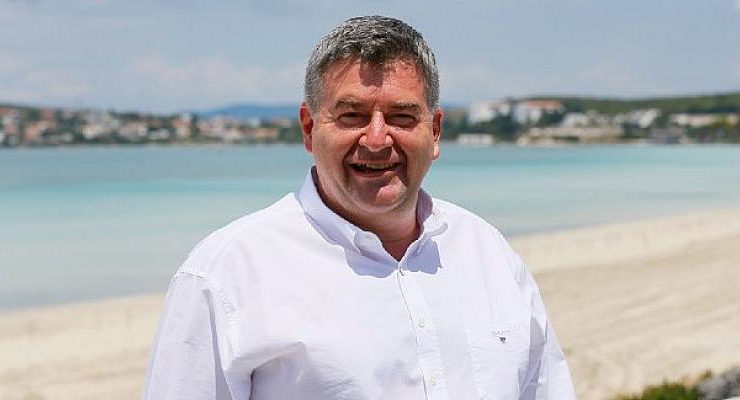 Başkan Oran, “Söz verdiğimiz gibi Uluslararası sörf yarışlarını Alaçatı’ya geri getirdik!”