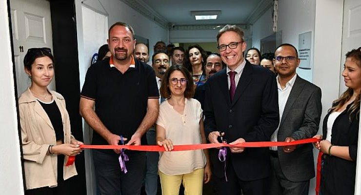 Çiğli Belediyesi Mülteci Danışma Ofisi Açıldı