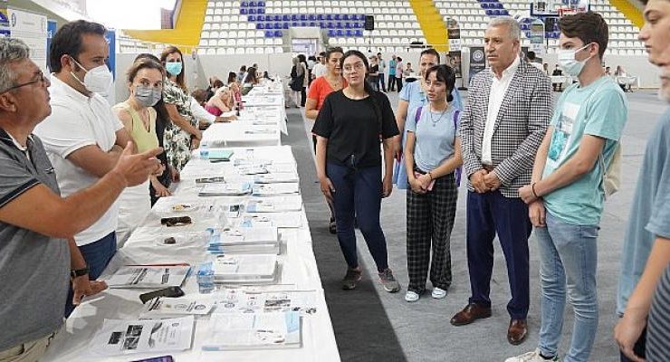 Ege Üniversitesi aday öğrencileri ağırladı