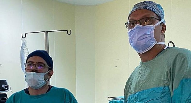 Ege Üniversitesinde sırttan kapalı böbreküstü bezi ameliyatı yapılmaya başlandı