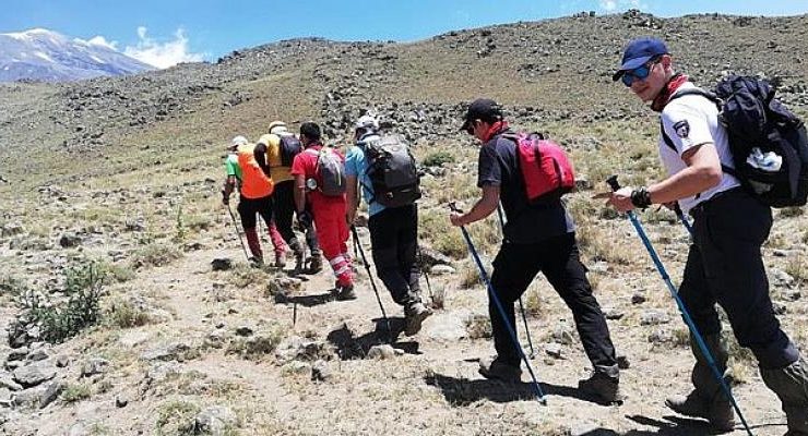 İnegöl Belediyespor Dağcılık Branşı Sporcuları Ağrı Zirvesine Tırmandı