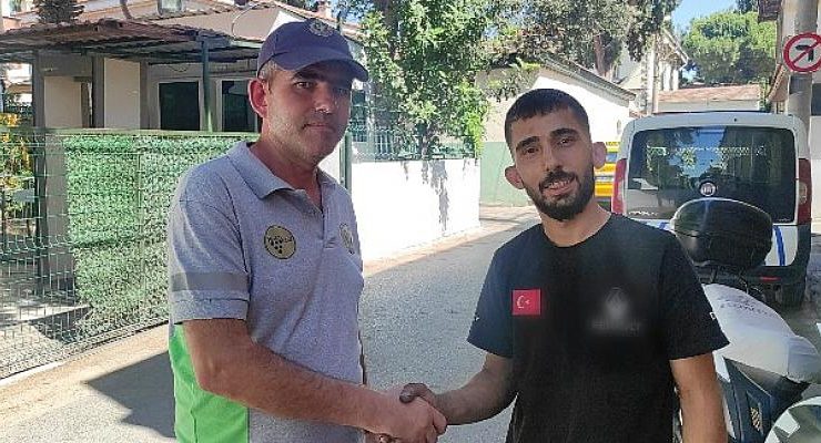 Kira parasını kaybeden işçiye belediye işçisinden müjde