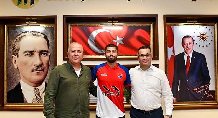 Mustafakemalpaşaspor Belediye Sahaya İndi