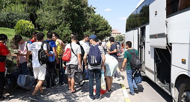 Nevşehir Belediyesi Tarafından Bu Yıl İlk Kez Düzenlenen Gençlik Kampları Sona Erdi