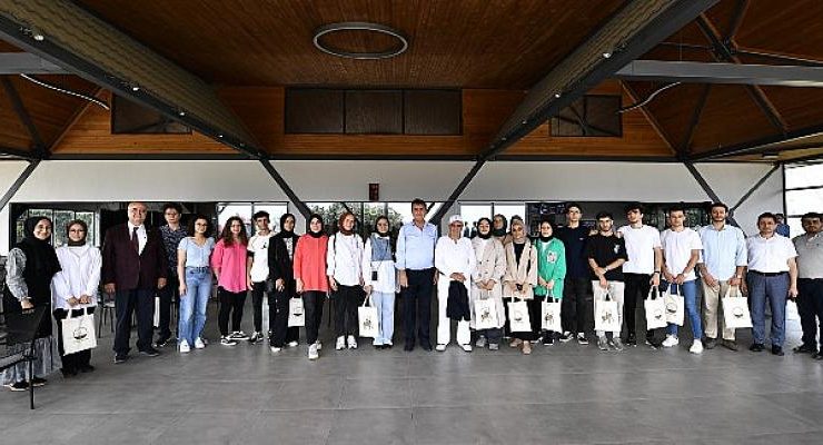 Osmangazi’nin kütüphaneleri ile üniversiteyi kazandılar