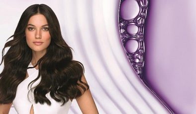 Pınar Deniz hayranlarıyla YENİ Elseve Hydra [Hyaluronic] reklam filminde buluştu