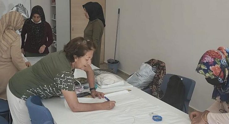 Sincan Kültür ve Sanat Merkezi’nde Kadınlar İşaret Dili Öğreniyor
