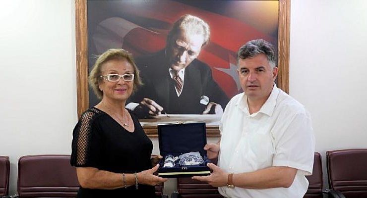 Türk Kadınlar Birliği Derneği Bergama Şubesi Üyeleri Başkan Doğruer’i Ziyaret Etti