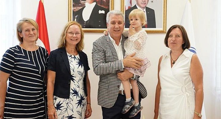 Ukraynalı bilim insanları Ege Üniversitesinde çalışmalarını sürdürüyor