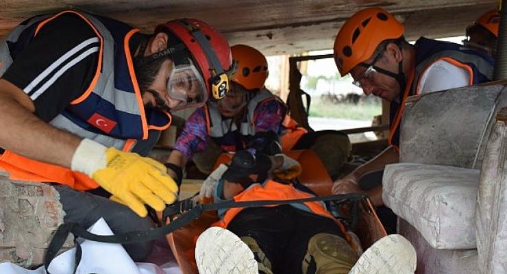Arama Kurtarma Ekibi Saha Eğitimlerini Tamamladı