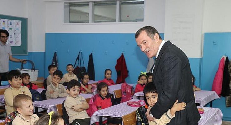 İlkokul Öğrencilerine Ücretsiz Ağız Bakım Seti