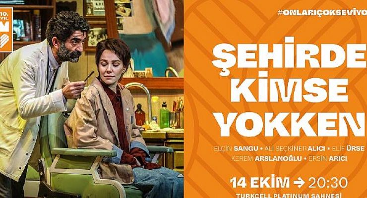 Zorlu PSM’nin Kadınlık ve Erkeklik Üzerine Pek Çok Tartışmayı Masaya Yatıran Tiyatro Oyunu ‘’Şehirde Kimse Yokken’’ Sezonu Açıyor!