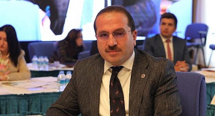 AK Parti İzmir Milletvekili Yaşar Kırkpınar, Türk diplomasisinin son asırların en başarılı dönemini yaşadığına dikkat çekti