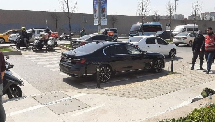 AKP’li eski bakanın akrabası kendisini uyaran vatandaşı darp etti