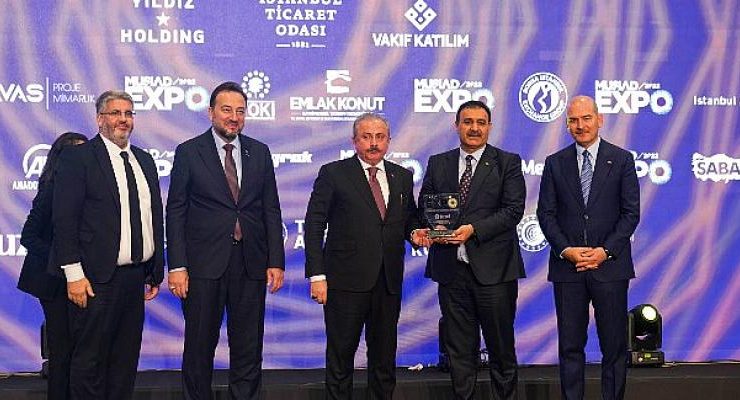 TBMM Başkanı Mustafa Şentop’tan Eyüp Akbal’a Plaket