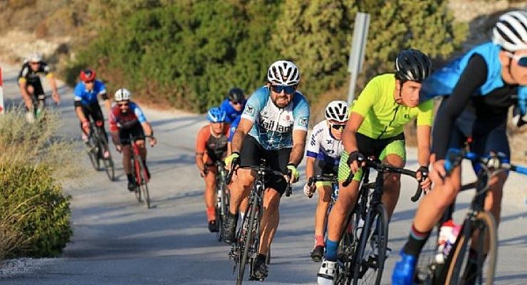Veloturk Gran Fondo Çeşme by Carraro’da birinciler belli oldu